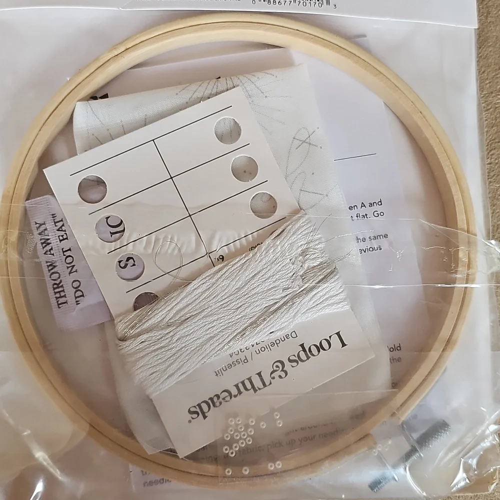 Loops & Threads Embroidery Kit - Picture 5 of 6